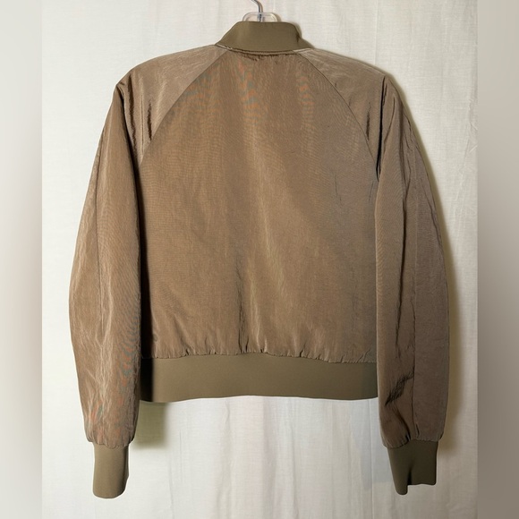 Women’s Lululemon Non-Stop Bomber *Reversible | Size 6 - Picture 11 of 13